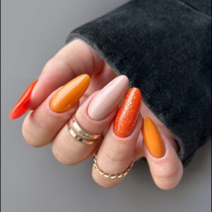 Alternative view of 233 Orange Louis | vernis semi permanent 10 ml