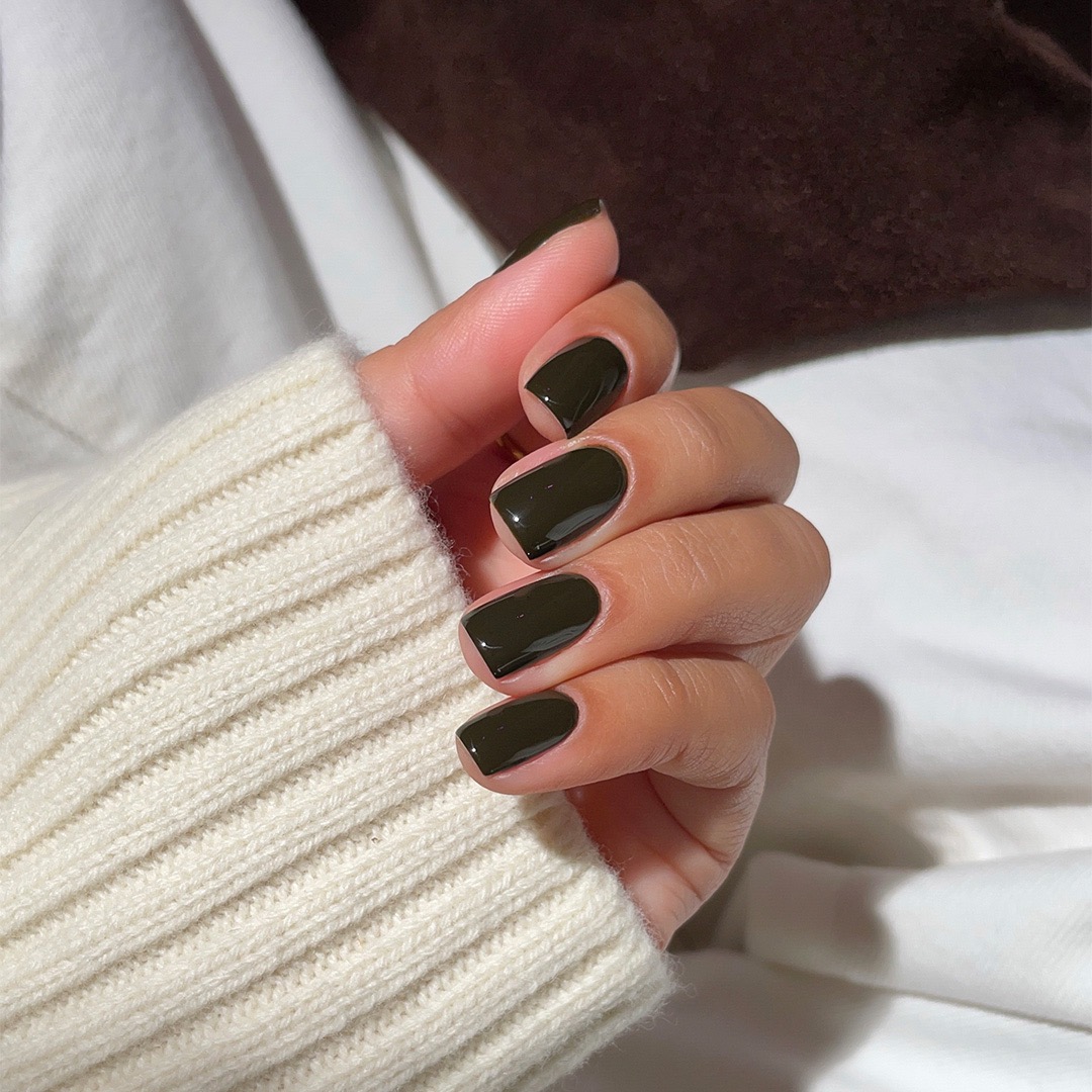 646 Dark Olive | Vernis semi permanent 10 g – Image 3