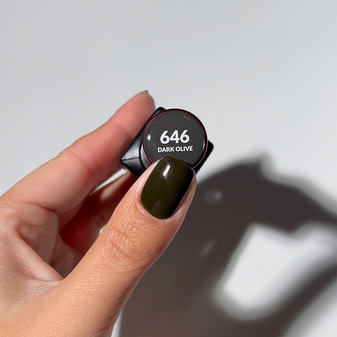 646 Dark Olive | Vernis semi permanent 10 g – Image 2
